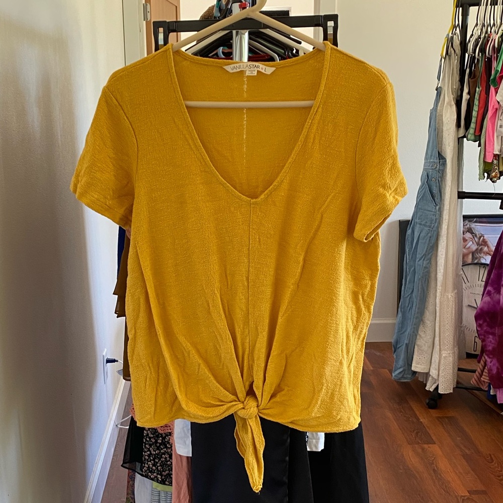 Vanilla star top tie front yellow gold mustard